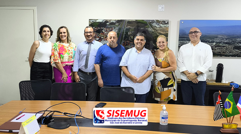 SISEMUG e prefeitura assinam acordo coletivo